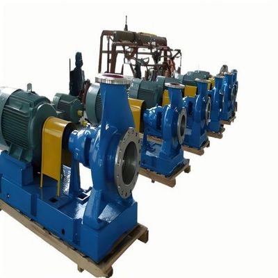 Bomba elétrica para transferência de substâncias químicas corrosivas em ambientes industriais